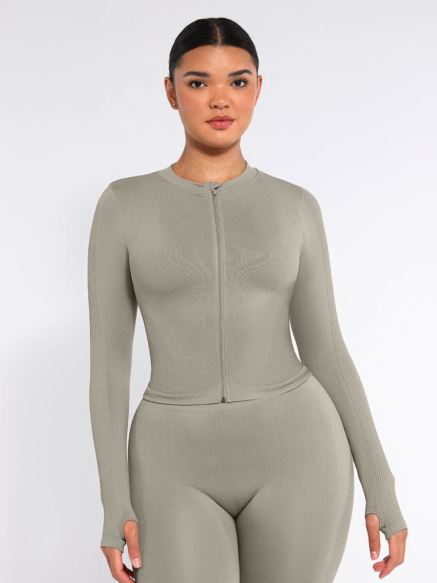 CurvedByOshun® Seamless Full Zipper Running Top with Thumb Holes