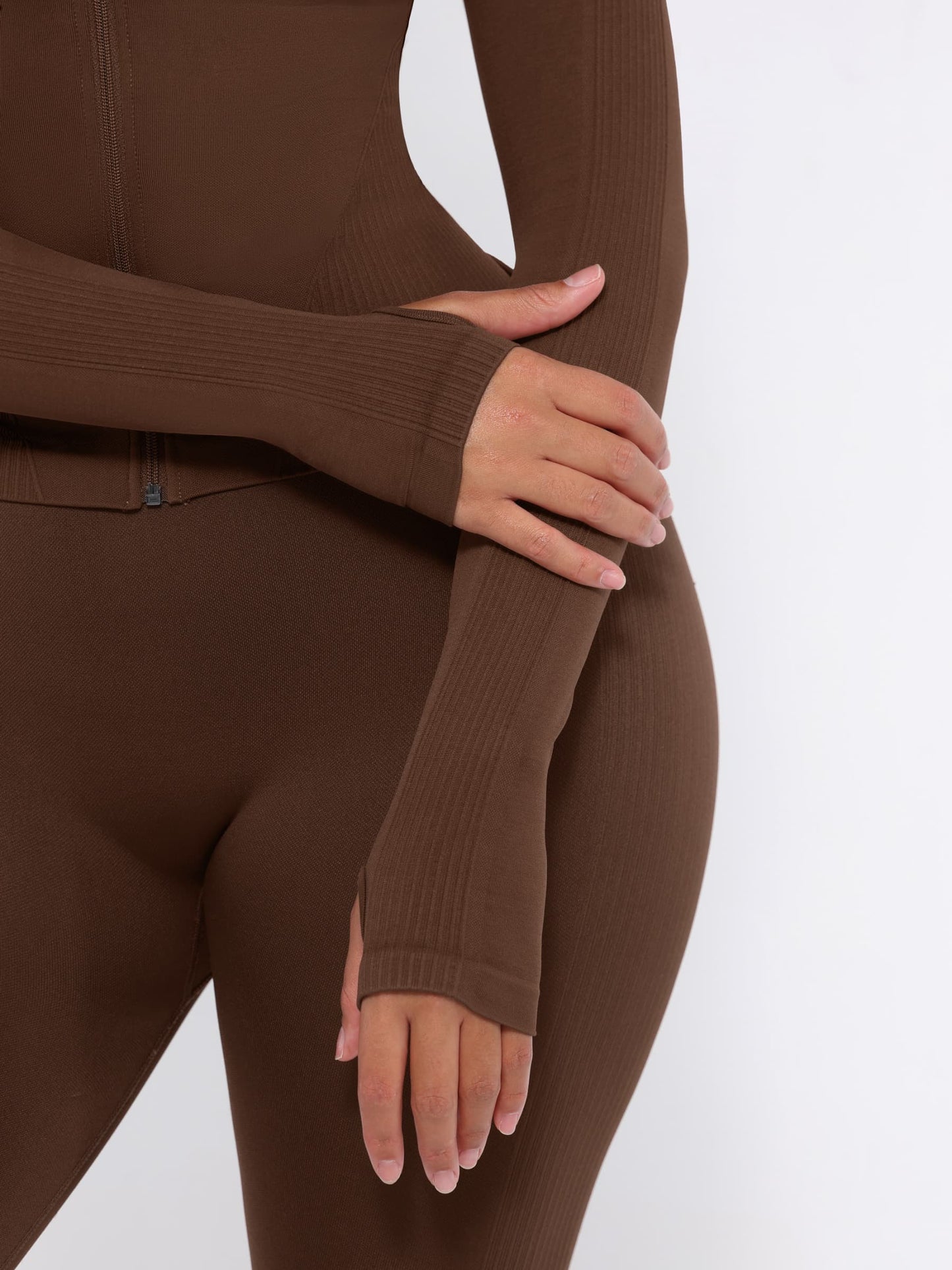 CurvedByOshun® Seamless Full Zipper Running Top with Thumb Holes
