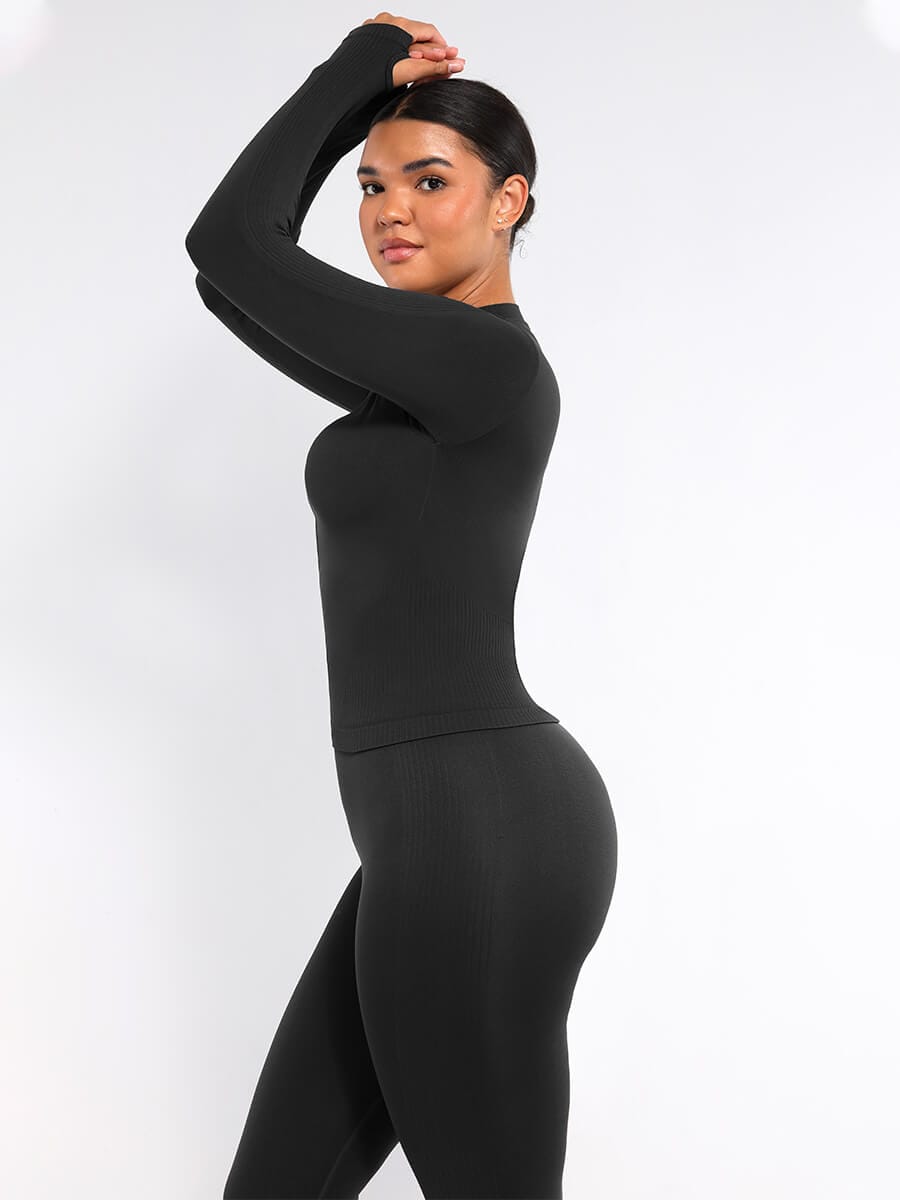 CurvedByOshun® Seamless Full Zipper Running Top with Thumb Holes
