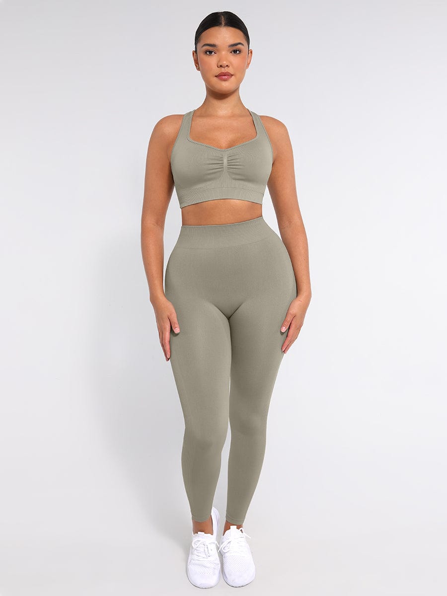 CurvedByOshun® Seamless Full Zipper Running Top with Thumb Holes