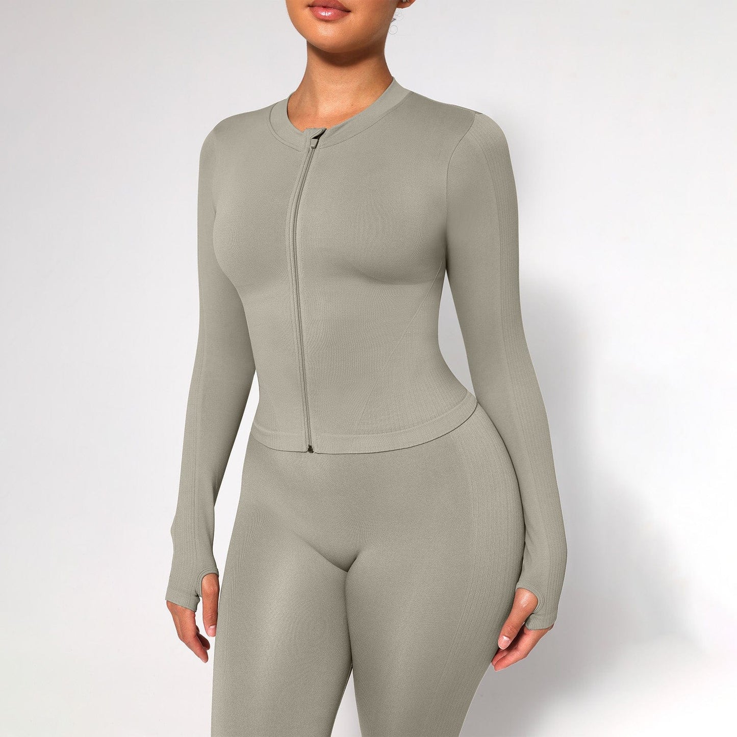 CurvedByOshun® Seamless Full Zipper Running Top with Thumb Holes